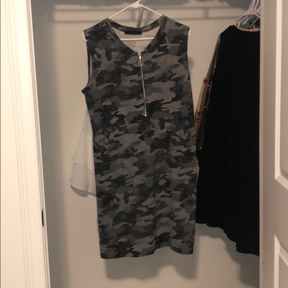 Grey camp dress zipper